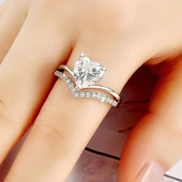 Radiant Heart-Shaped Cubic Zirconia Women's Ring - Picture 3 of 5